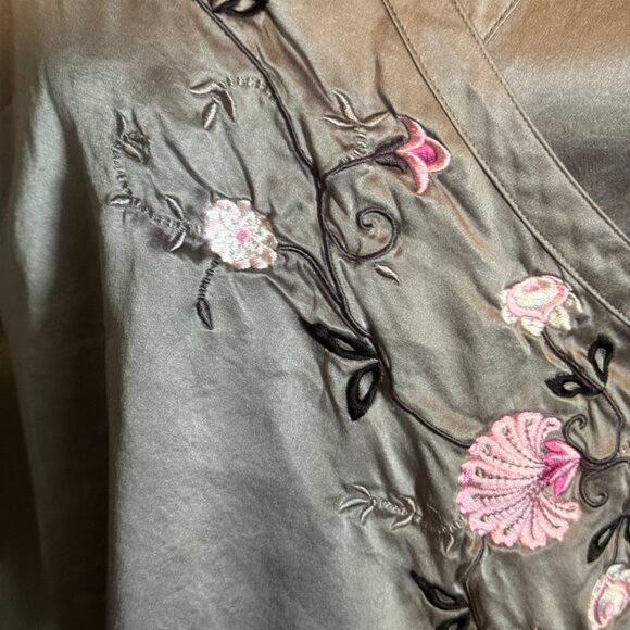 Kensie Silk Blouse Top SIlver Size 12 L - Picture 3 of 11